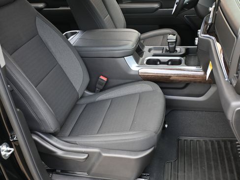 Used 2024 GMC Sierra 1500 Elevation image 21