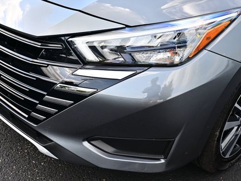 Used 2025 Nissan Versa S w/ S Plus Package FWD image 10
