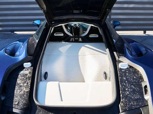 Used 2022 McLaren GT RWD image 22
