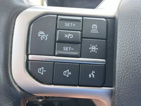 Used 2023 Ford Expedition Limited AWD/4WD image 37