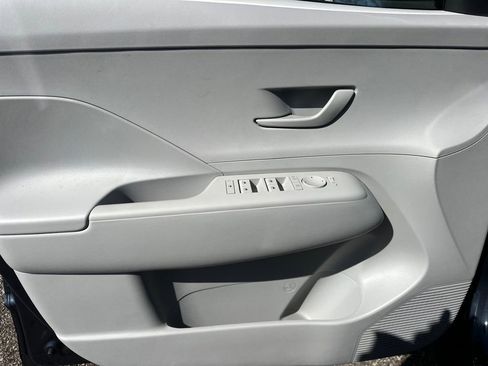 Used 2026 Hyundai Kona SE AWD/4WD image 14
