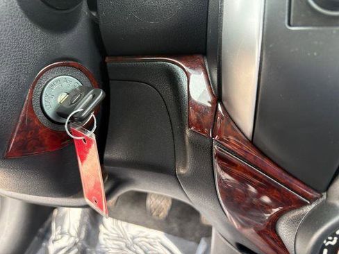 Used 2014 Nissan Versa Note S w/ Sport Value Package image 23