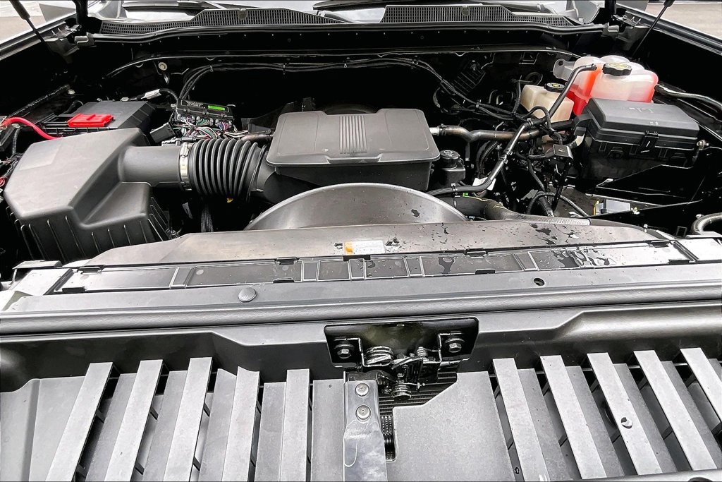 Used 2024 Chevrolet Silverado 2500 LTZ w/ LTZ Convenience Package AWD/4WD image 8