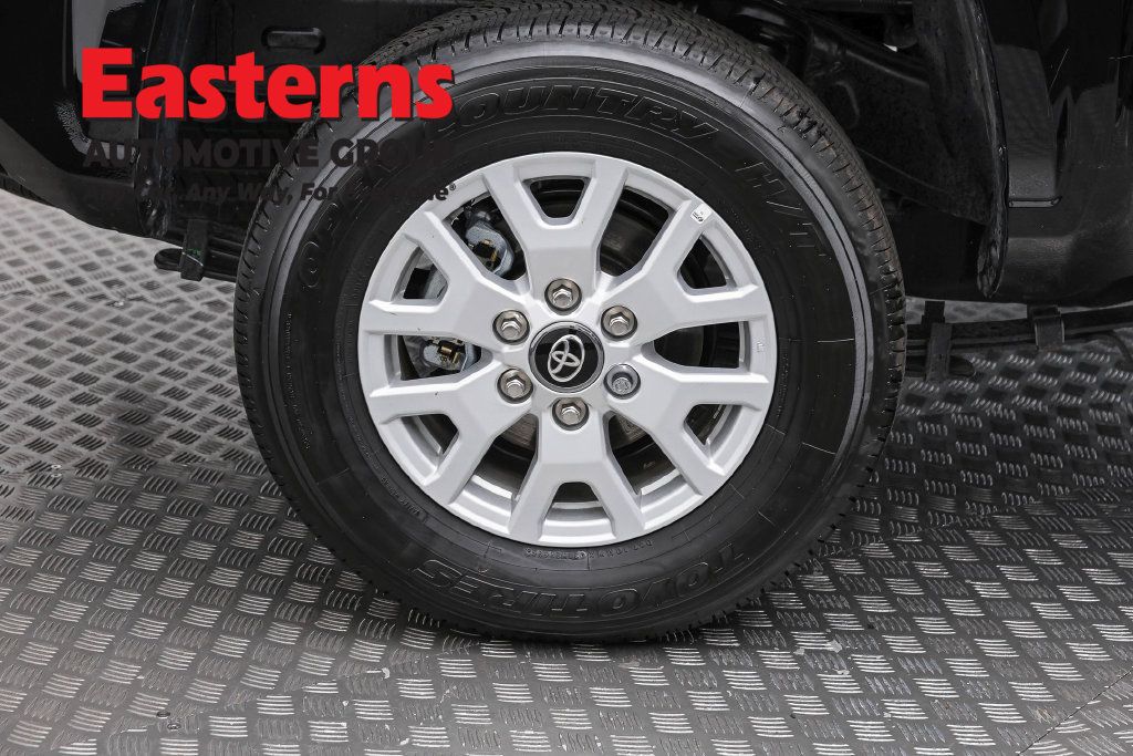 Used 2026 Toyota Tacoma SR w/ SR Upgrade Package RWD image 32