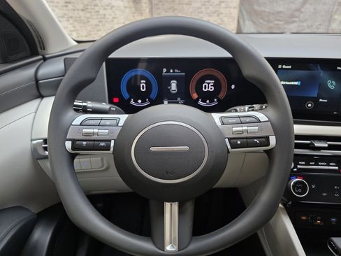 New 2026 Hyundai Tucson SEL image 16