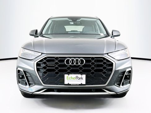 Used 2021 Audi Q5 e Premium w/ Convenience Package image 2