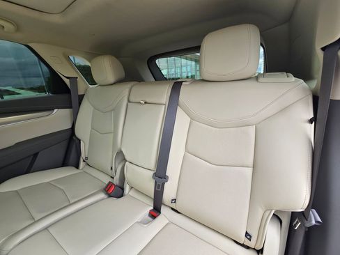 Used 2024 Cadillac XT5 Premium Luxury FWD image 16