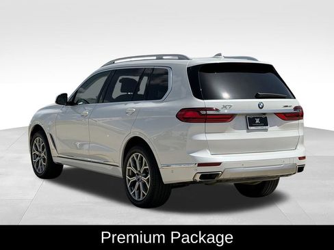 Used 2022 BMW X7 xDrive40i w/ Premium Package AWD/4WD image 7