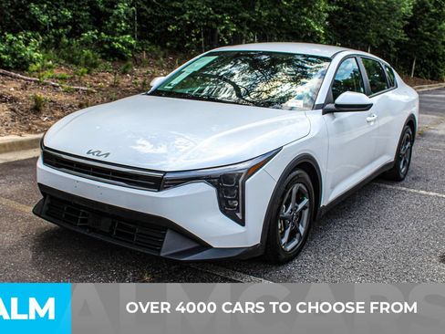 Used 2025 Kia K4 FWD image 3