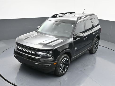 Used 2023 Ford Bronco Sport Outer Banks w/ Tech Package AWD/4WD image 38