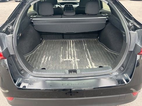 Used 2020 Toyota Prius LE image 19