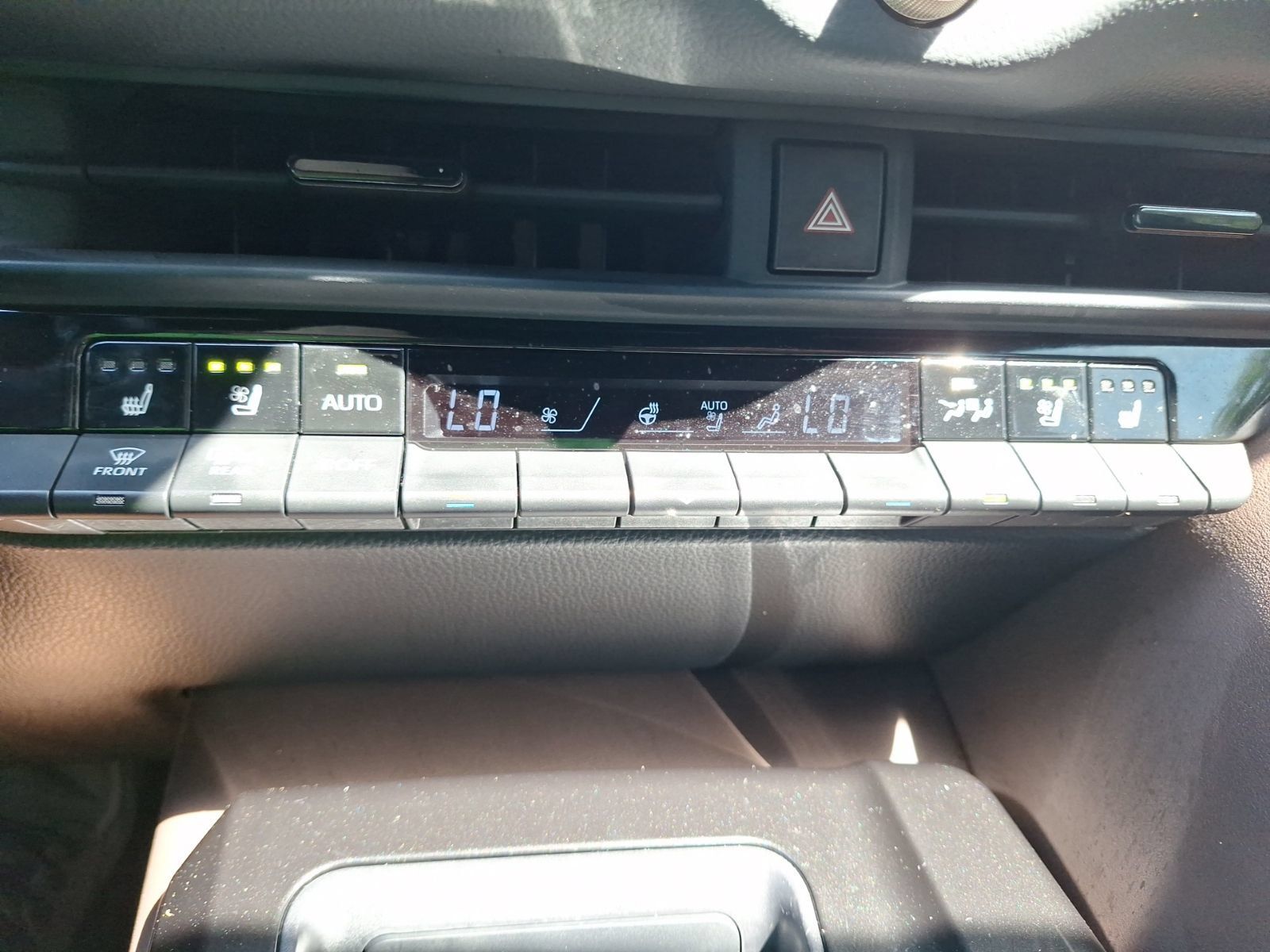 Used 2024 Toyota Crown AWD/4WD image 26