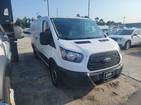 Used 2019 Ford Transit 150 130 Low Roof RWD image 2