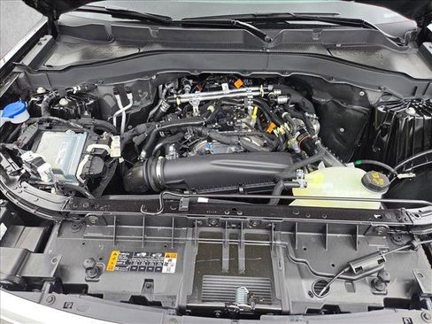New 2026 Ford Explorer Active RWD image 18