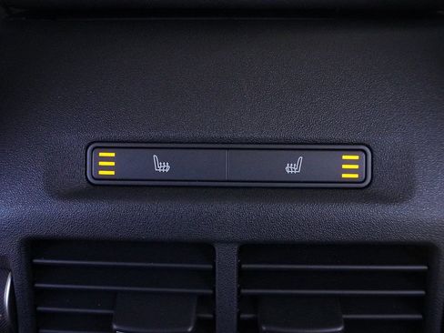 Used 2024 Land Rover Discovery Sport S image 59