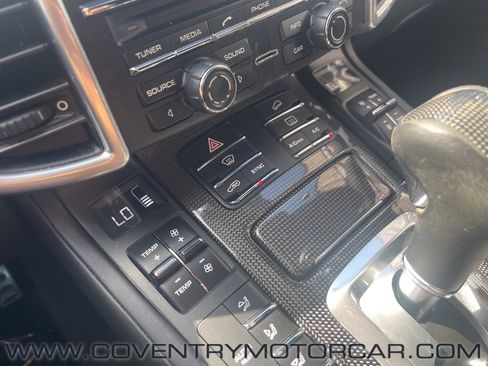 Used 2016 Porsche Cayenne Turbo S image 20