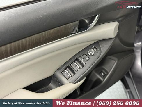 Used 2020 Honda Accord EX image 30