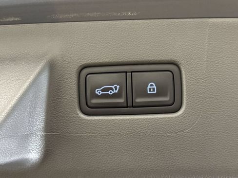 Used 2025 Hyundai Santa Fe Limited FWD image 29