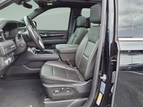 Certified 2024 GMC Yukon Denali w/ Denali Reserve Package AWD/4WD image 9