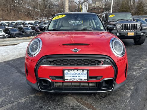Used 2022 MINI Cooper S image 2
