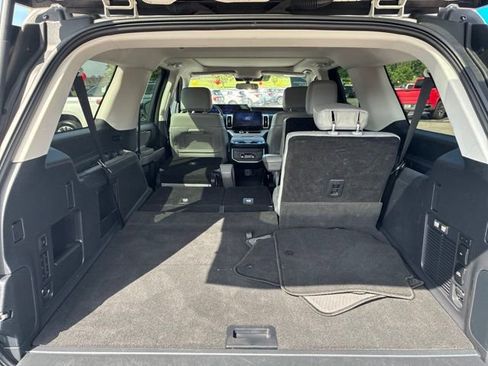 Used 2025 Ford Expedition Max Active RWD image 41