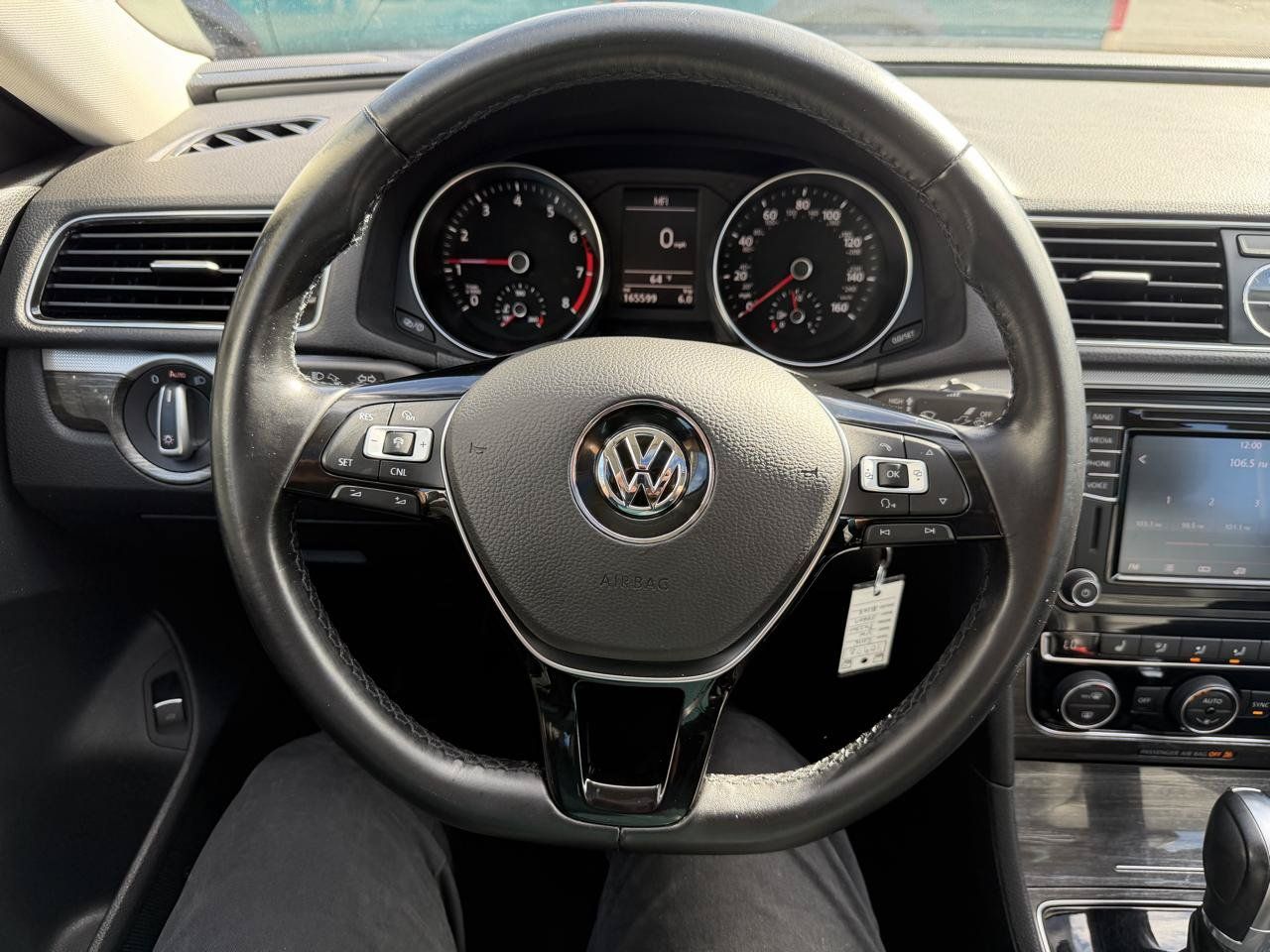 Used 2016 Volkswagen Passat 1.8T SE FWD image 24