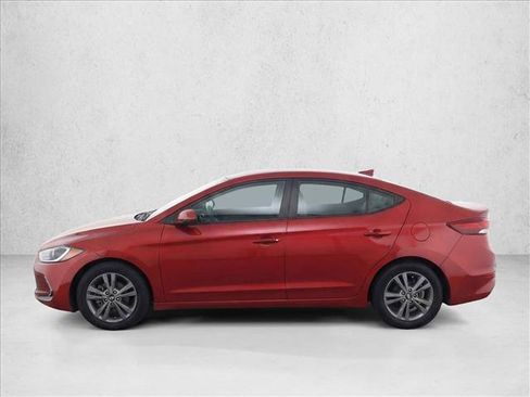 Used 2017 Hyundai Elantra SE w/ SE A/T Tech Package 03 FWD image 4
