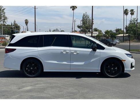Certified 2026 Honda Odyssey Sport-L image 7
