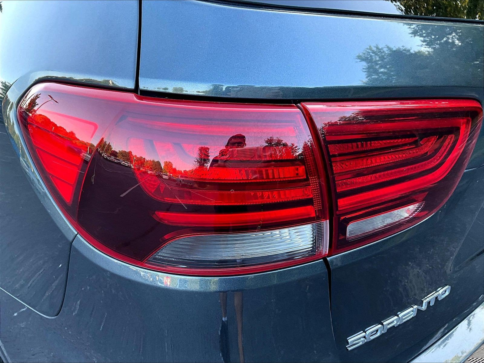 Used 2020 Kia Sorento EX AWD/4WD image 23