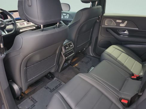 Certified 2025 Mercedes-Benz GLS 580 4MATIC image 10