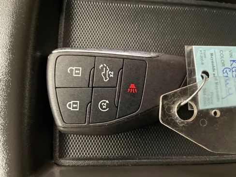 Certified 2024 Chevrolet Silverado 1500 LT AWD/4WD image 24