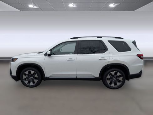 New 2026 Honda Pilot Touring S image 2