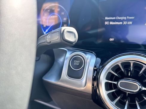 Used 2024 Mercedes-Benz EQB 250+ image 22