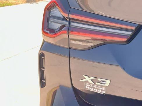 Used 2022 BMW X3 sDrive30i w/ M Sport Package RWD image 8