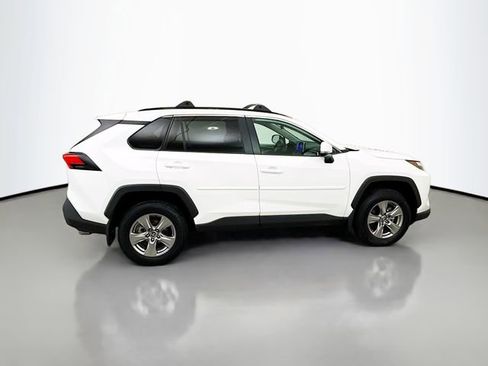 Used 2025 Toyota RAV4 XLE image 8