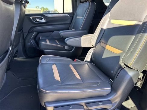 Used 2021 GMC Yukon XL AT4 w/ AT4 Premium Package image 18
