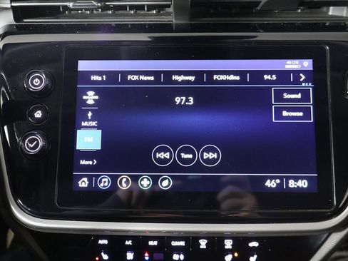 Used 2022 Chevrolet Bolt EUV LT w/ Comfort Package image 39