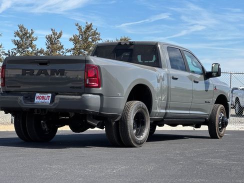 New 2026 RAM 3500 Laramie AWD/4WD image 3