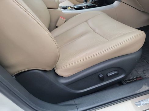 Used 2015 Nissan Altima 2.5 SL w/ Technology Package FWD image 21