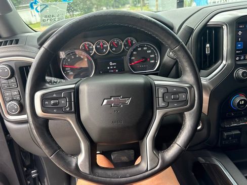 Used 2019 Chevrolet Silverado 1500 RST AWD/4WD image 17