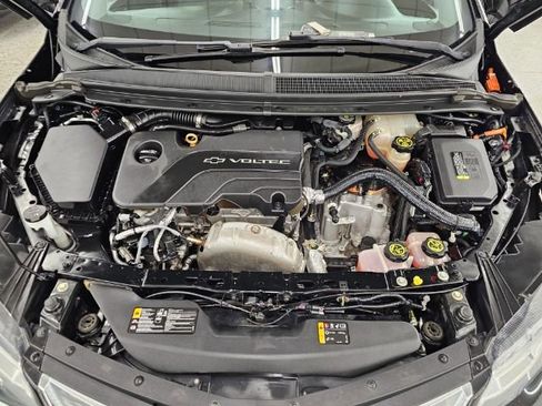 Used 2017 Chevrolet Volt LT w/ Comfort Package image 36