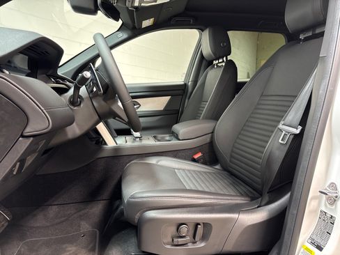 New 2026 Land Rover Discovery Sport Landmark AWD/4WD image 23
