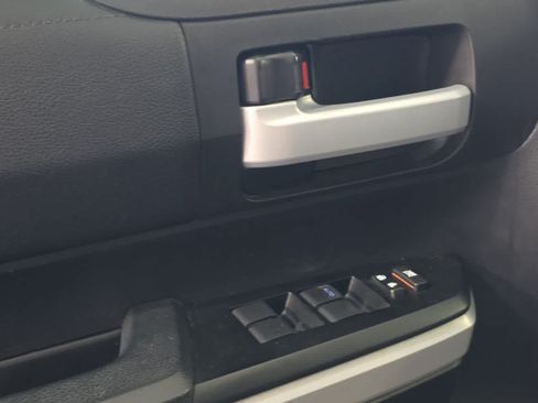 Used 2020 Toyota Tundra SR5 RWD image 15