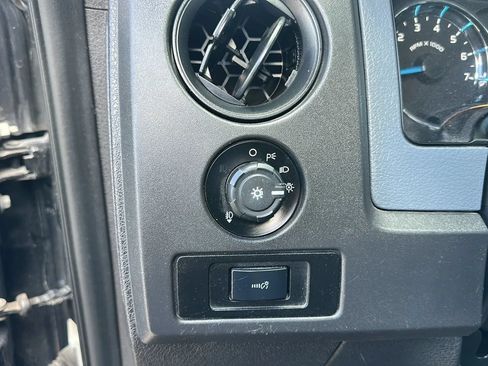 Used 2014 Ford F150 XLT w/ XLT Chrome Package RWD image 14