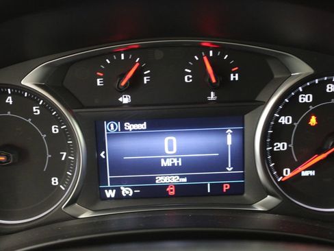 Used 2024 GMC Terrain SLE image 35