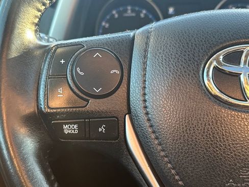 Used 2017 Toyota RAV4 XLE image 19