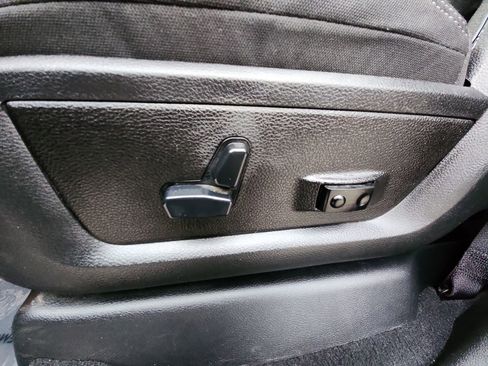 Certified 2020 RAM 3500 Big Horn w/ Level 2 Equipment Group image 14