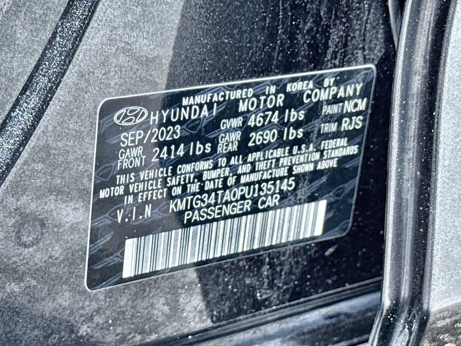 Used 2023 Genesis G70 2.0T RWD image 29