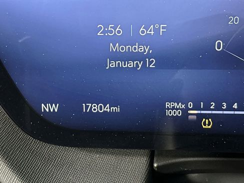 Used 2025 Buick Enclave Sport Touring image 15