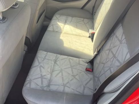 Used 2012 Ford Fiesta SE FWD image 15